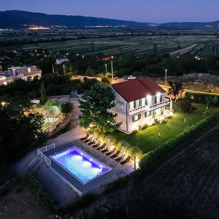 Villa Matko - family destination Zmijavci Esterno foto