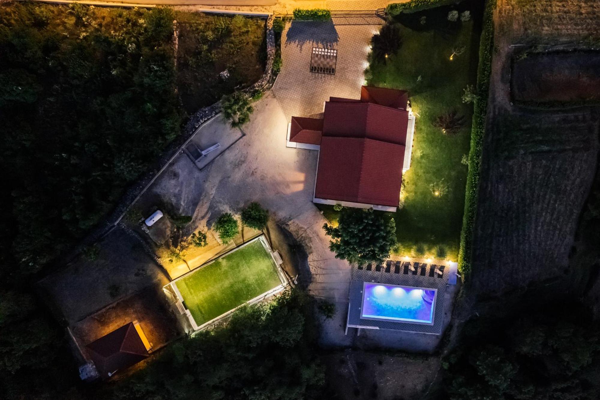 Villa Matko - family destination Zmijavci Esterno foto